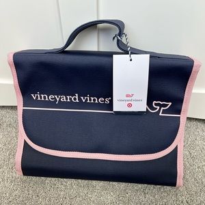 NWT Vineyard Vines On the Go Diaper Change Pouch Blue/Pink.  Limited edition